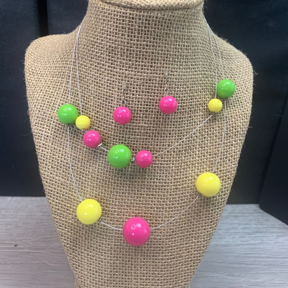 Neon Pink Green Yellow Bead Illusion Necklace and Earring Set 14 Inch 5520